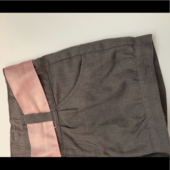 H&M Girls Pinstriped Gray Dress Shorts in Size 6-7Y - Picture 4 of 8